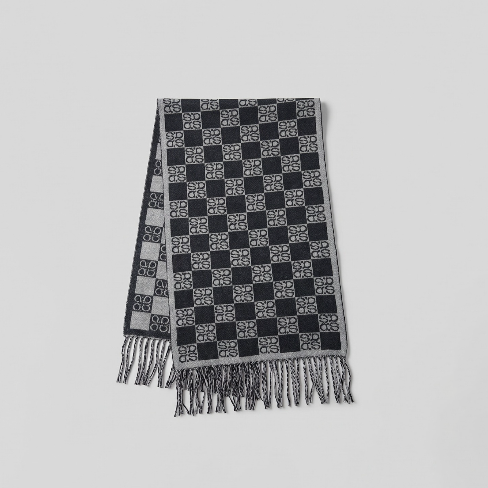 2 Severi Darling Monogram Checkerboard Knit Scarf – Made in Italy - immagine 1